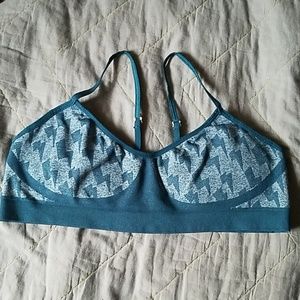 Oiselle bra